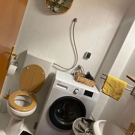 Apartman Una *