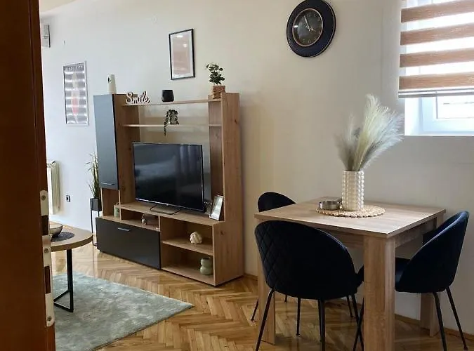 公寓 Apartman Una *